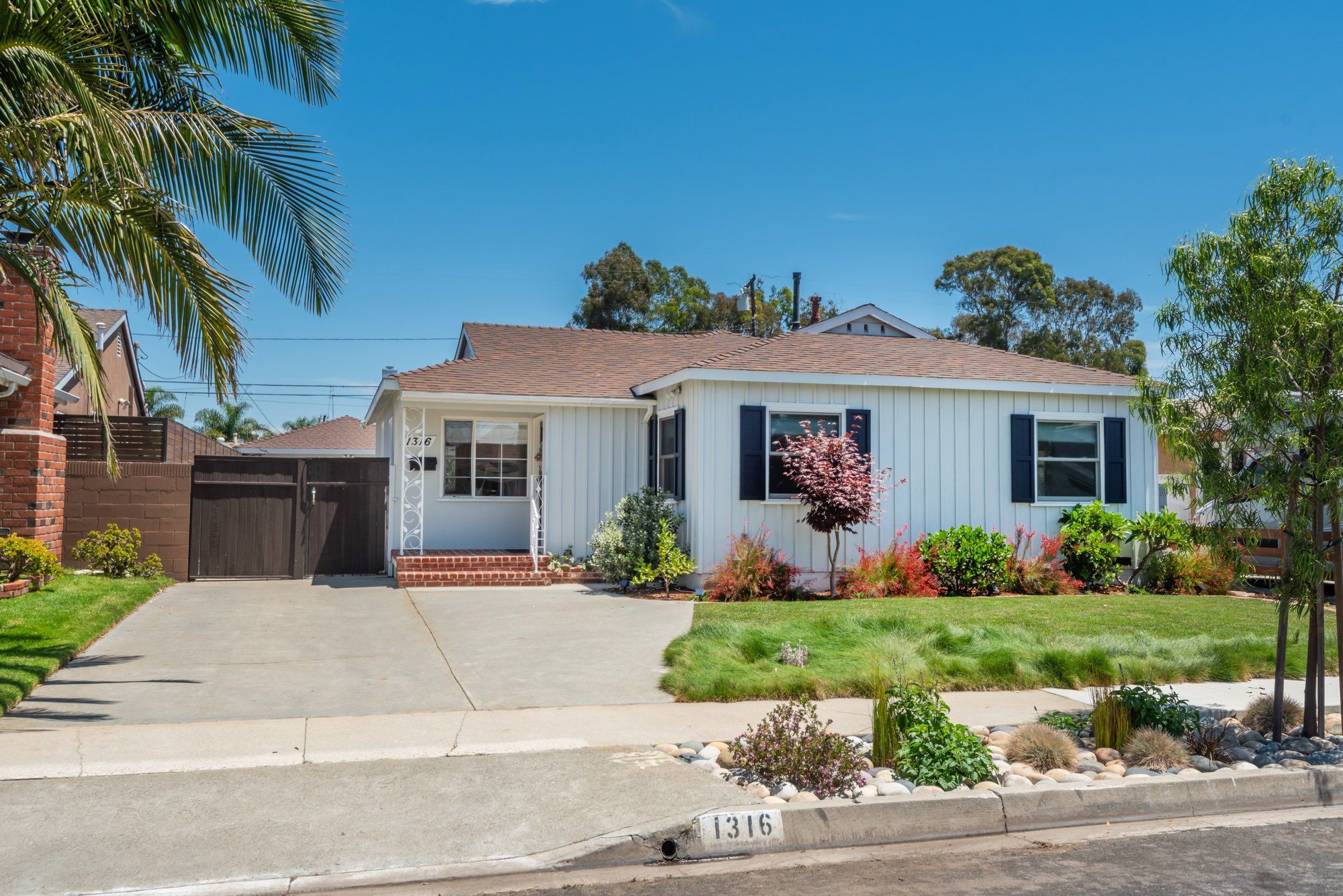 1316 Cordary Ave