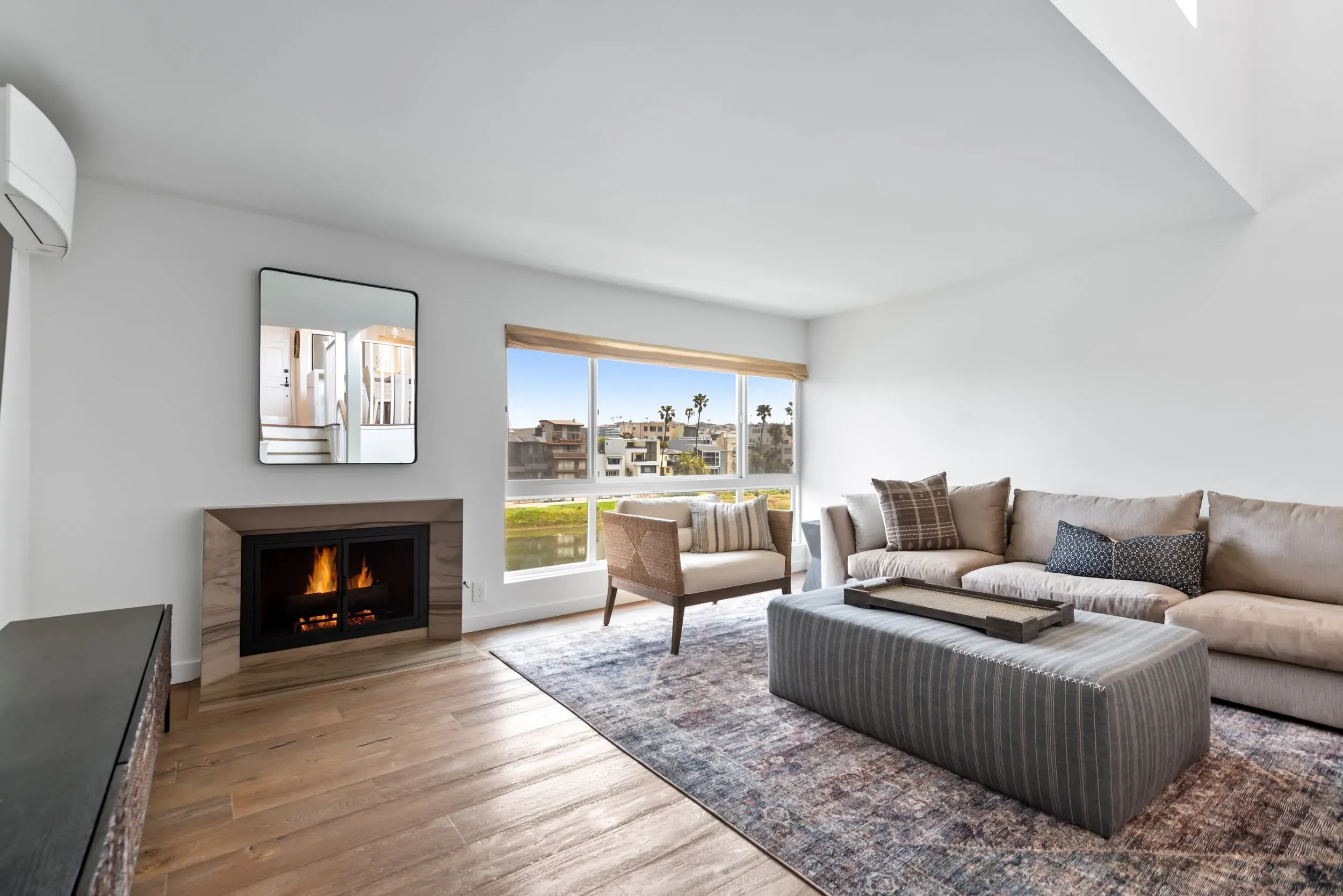 6400 Pacific Ave #306