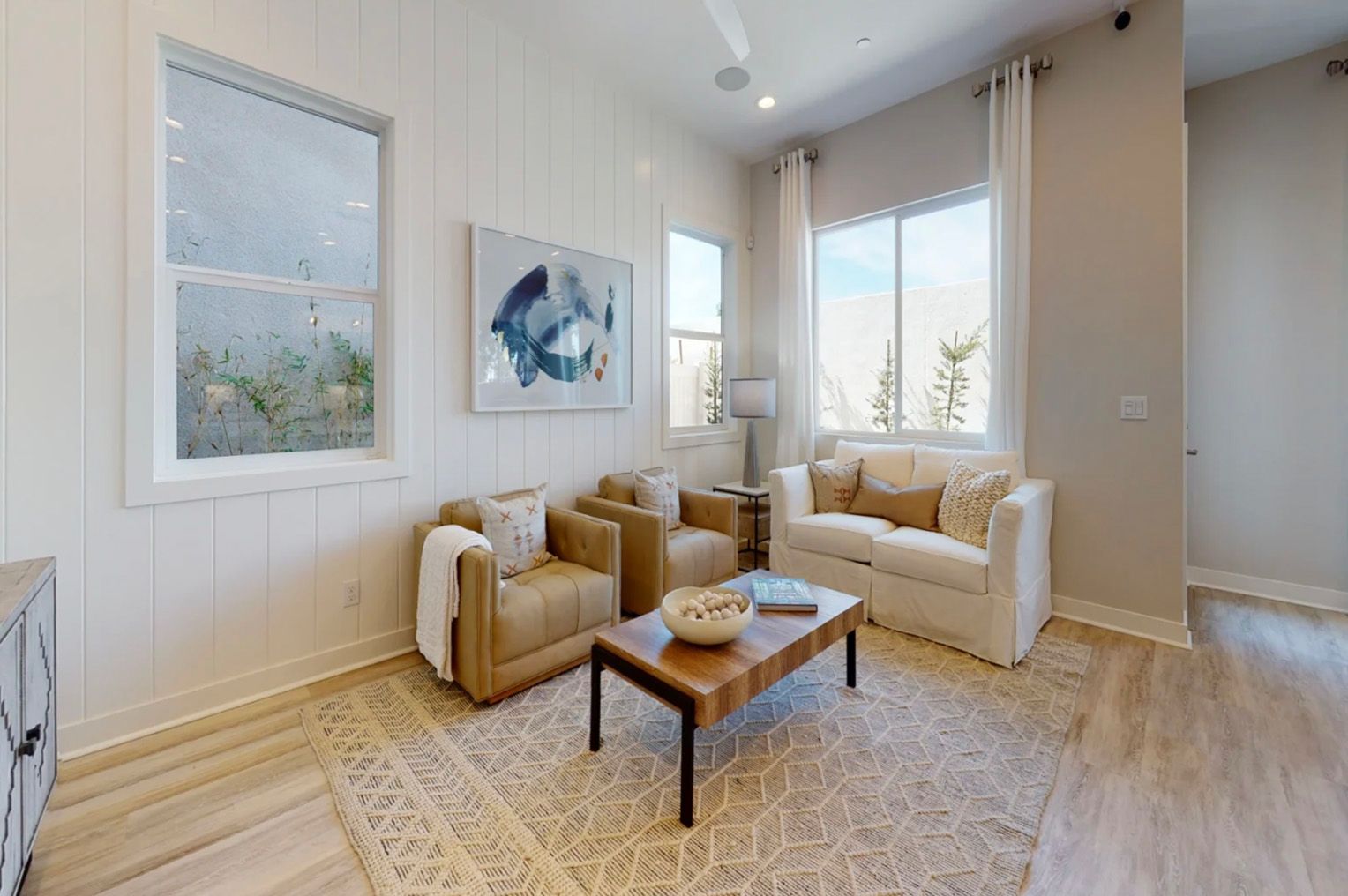 539 DANIEL FREEMAN CIRCLE