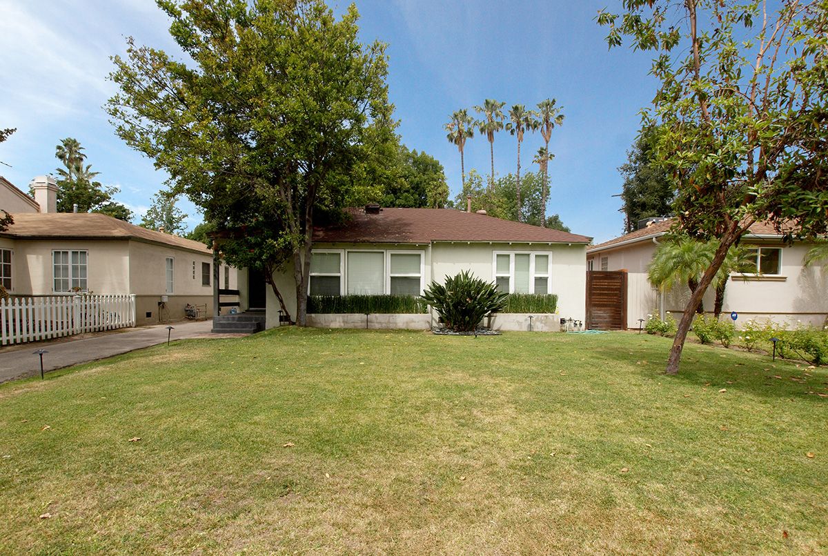 4555 BEN AVE