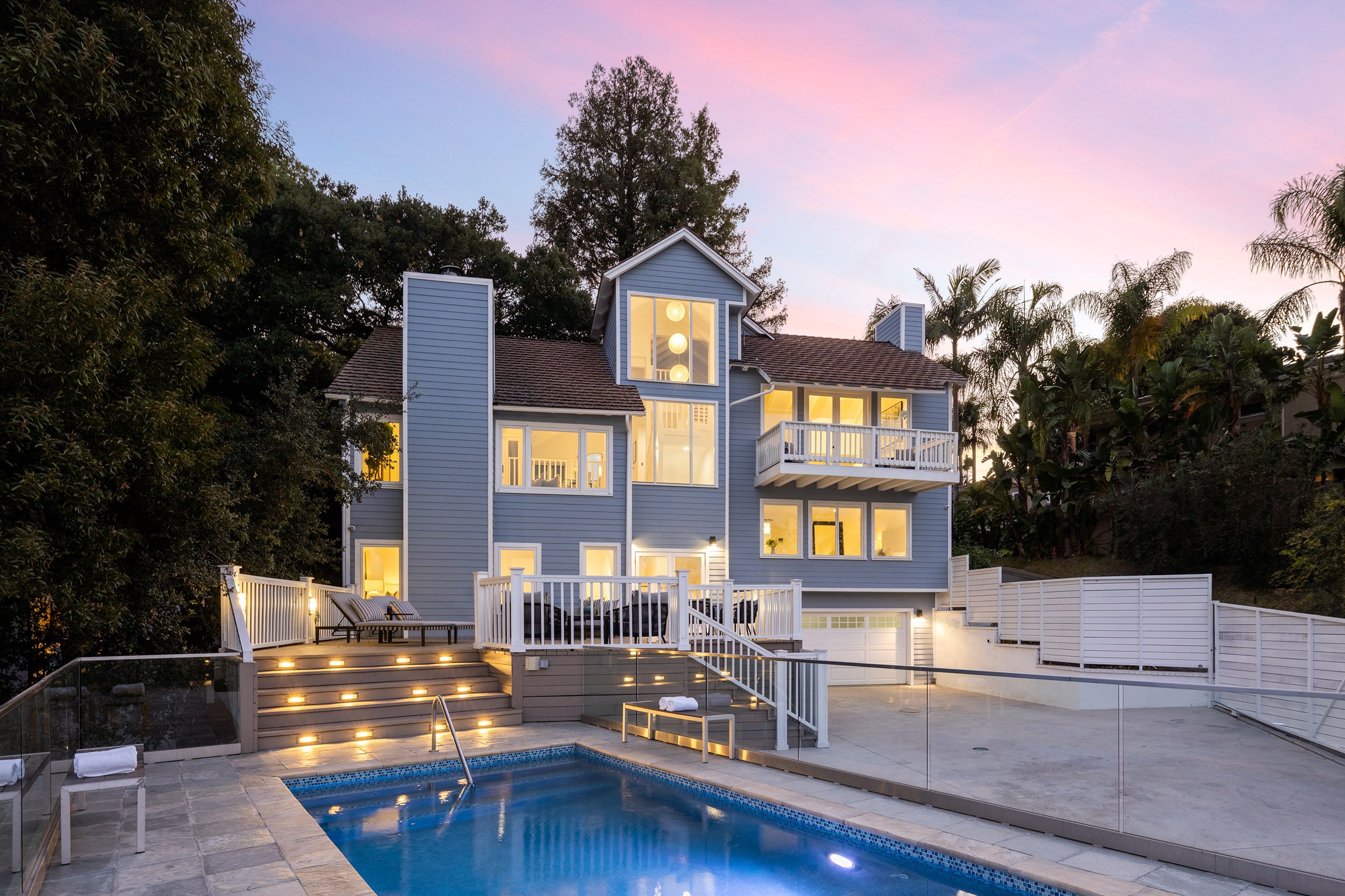 7825 Torreyson Dr
