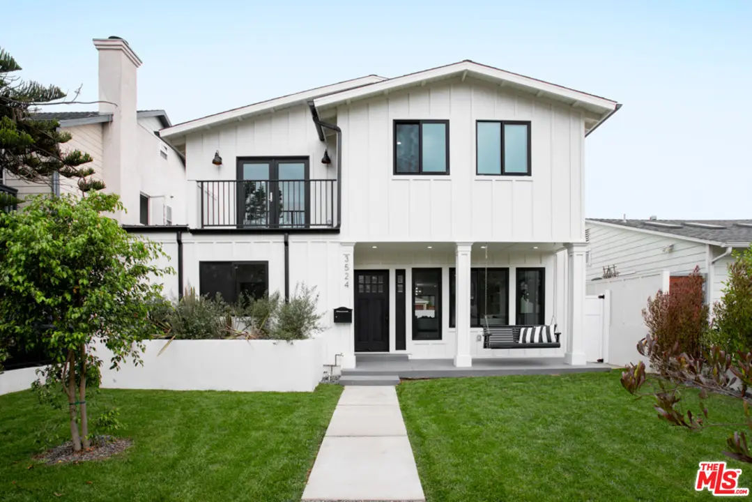 3524 Redwood Ave