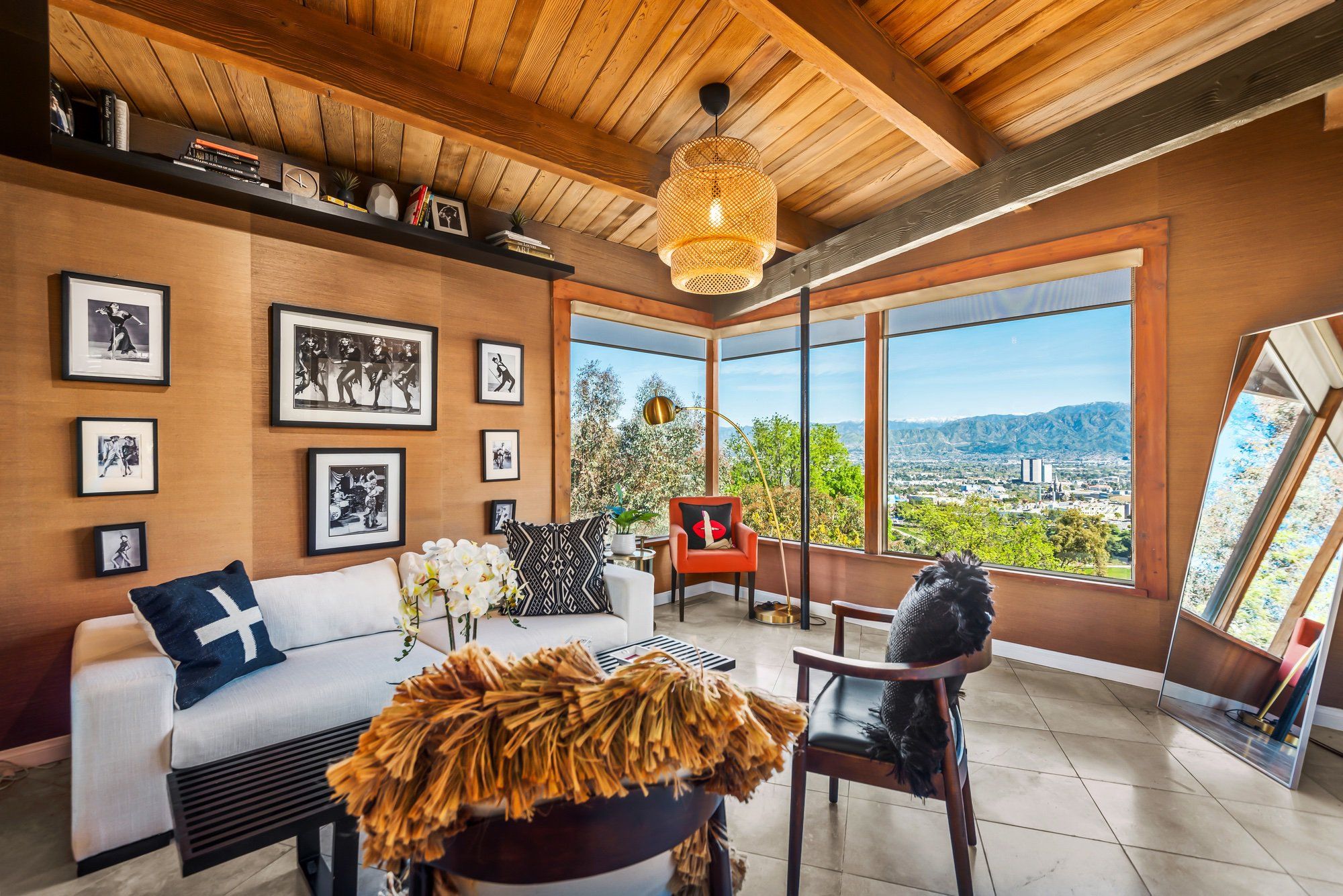  3520 Multiview Drive