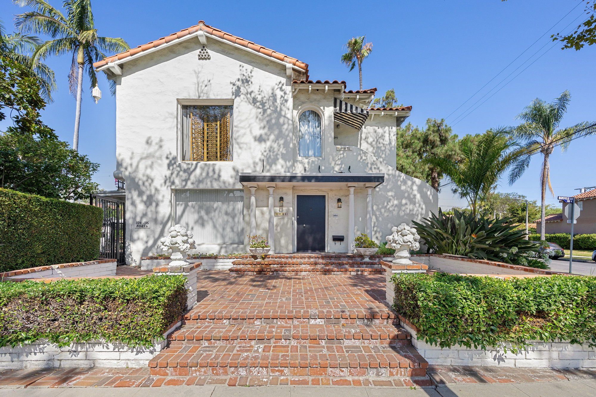 102 N Mansfield Ave