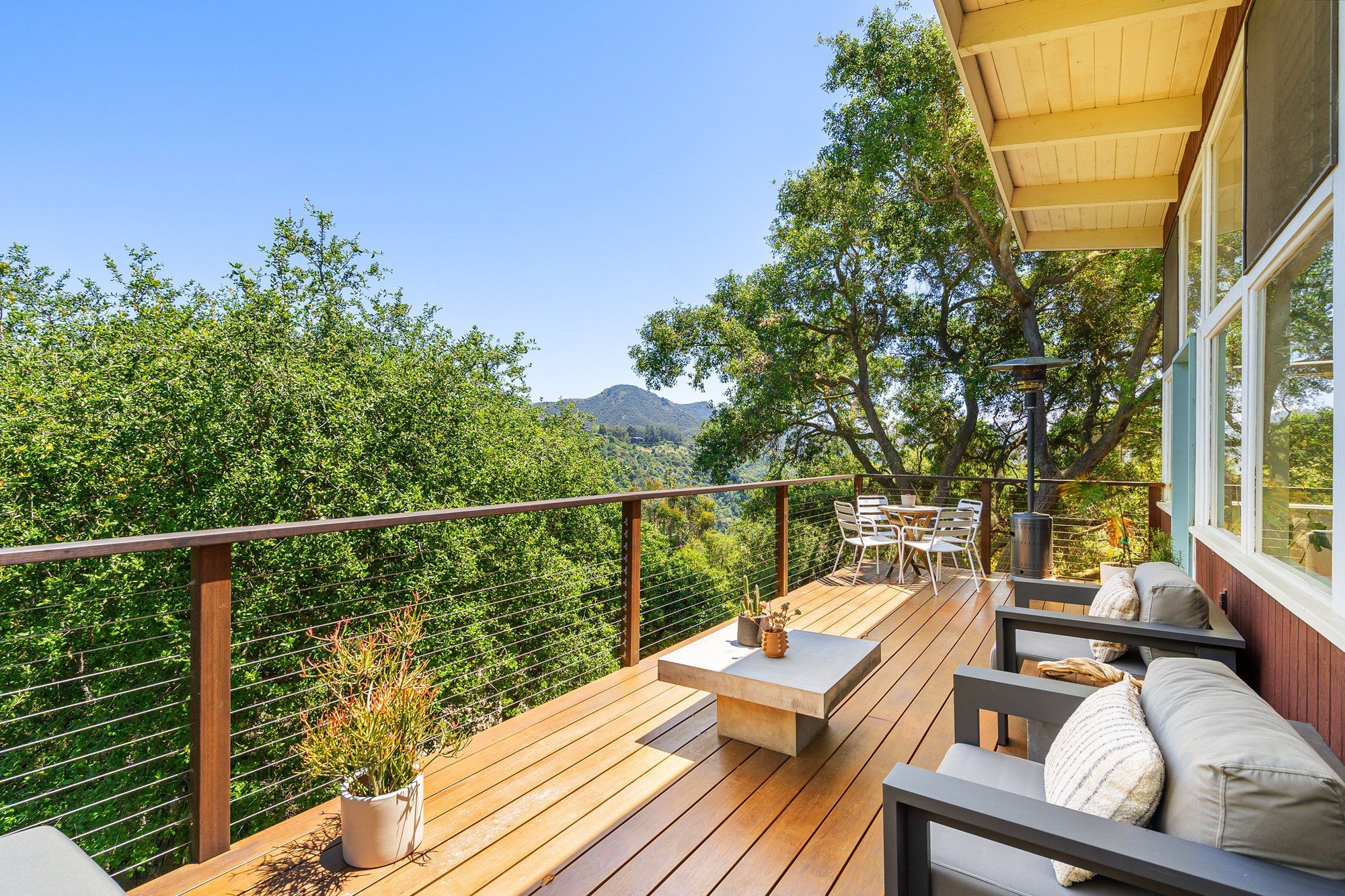 19783 Valley View Dr