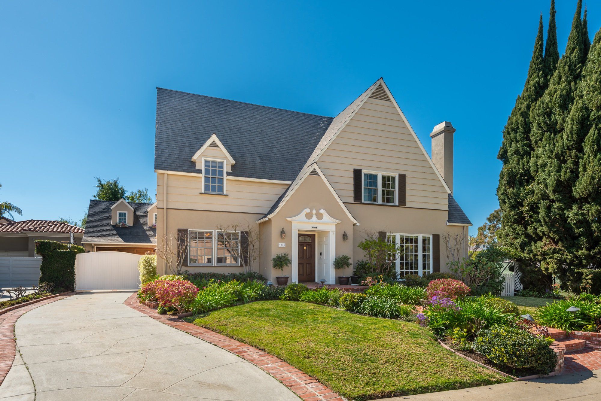 2719 McConnell Drive