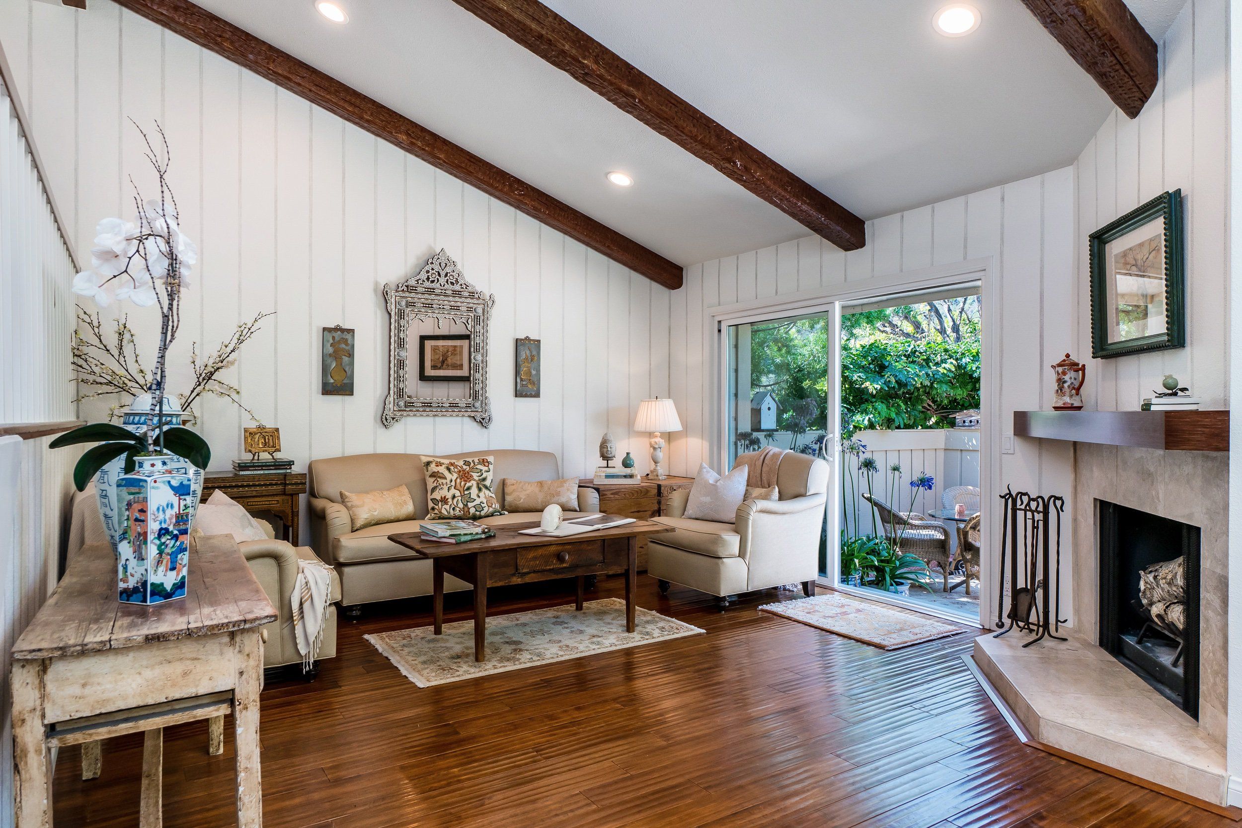 1415 Palisades Dr